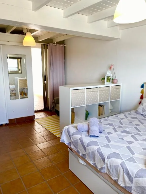 The Summer Treat Shared Apartment Compartido