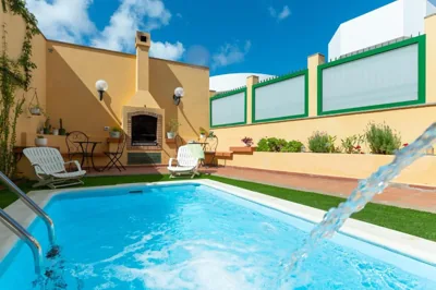 The Yellow House - Solarium - Climatized Pool — foto 4