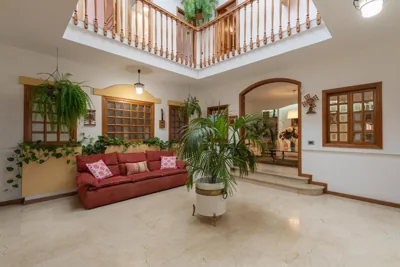 The Yellow House - Solarium - Climatized Pool — foto 9