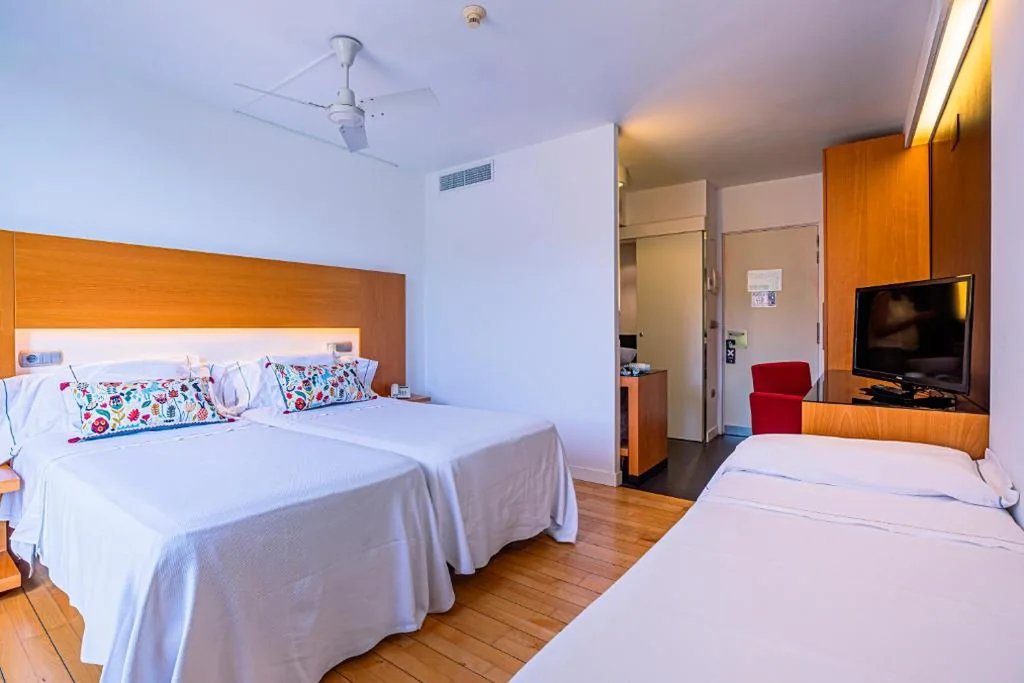 Doppelzimmer mit Zustellbett (3 Erwachsene) — Tierra de Biescas
