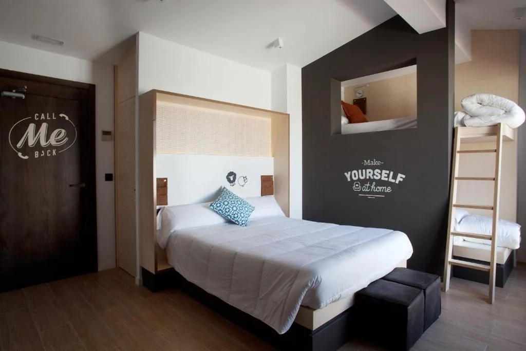 Quarto Duplo Plus com terraço — Toc Hostel Sevilla