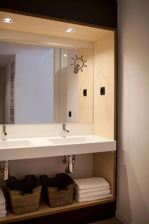 Cama em dormitório partilhado misto (6 pessoas) — Toc Hostel Sevilla