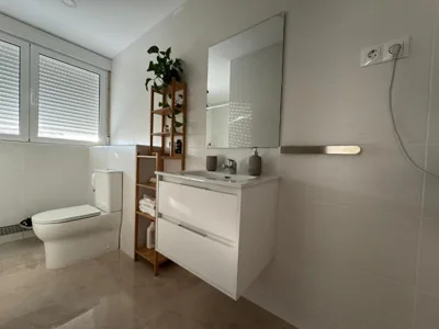 Tokyo Rooms Los Genoveses Habitacion PREMIUM con baño privado — foto 4