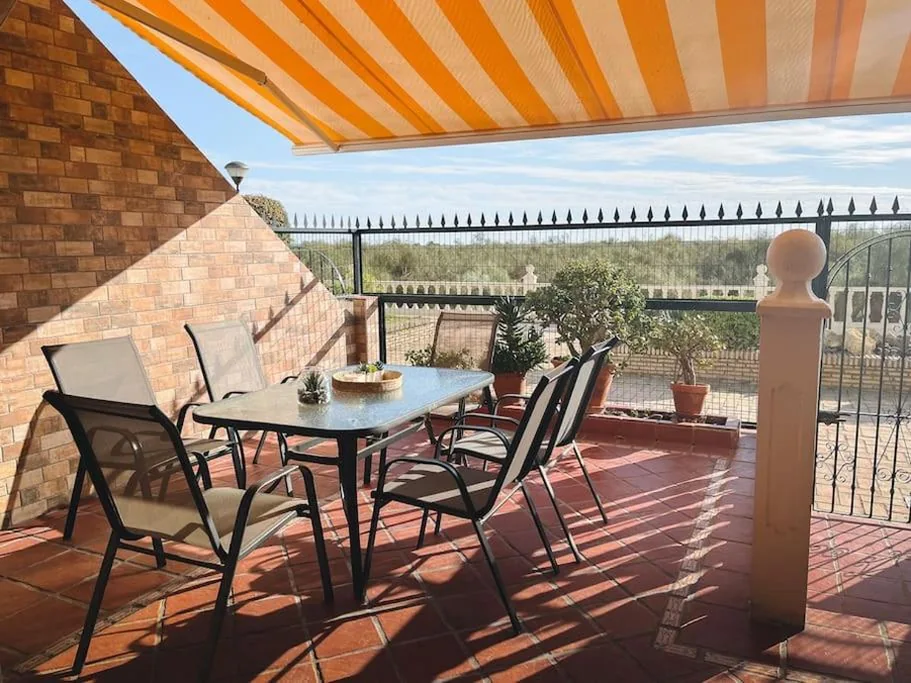 Haus mit 3 Schlafzimmern — Tolles Ferienhaus mit Sonnenterrasse direkt am Meer