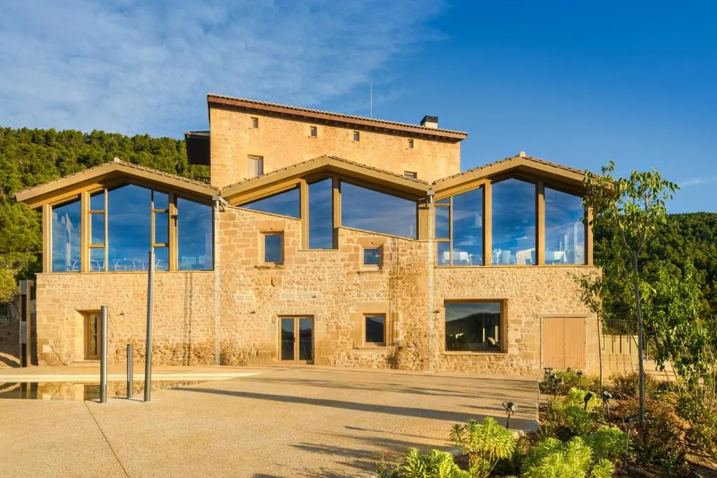 Deluxe Suite — Torre del Marqués Hotel Spa & Winery - Small Luxury Hotels