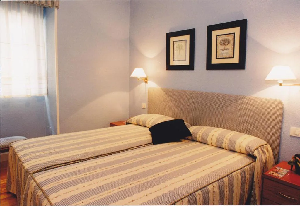 Doppelzimmer mit 2 Betten — Torre Ercilla Ostatua