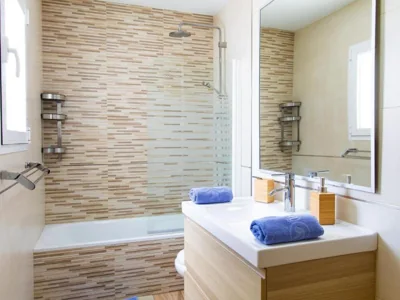 Town Center House With Jacuzzi — Foto 8