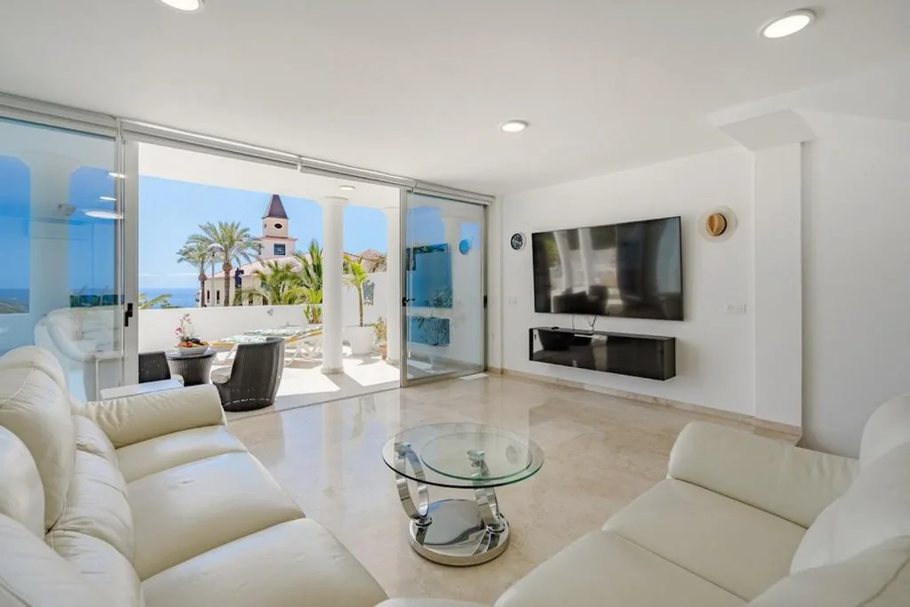 Villa — Townhouse Park Paraiso