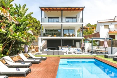 Tranquil large 6 bedroom family Villa sleeps 15 near Sitges — photo 4