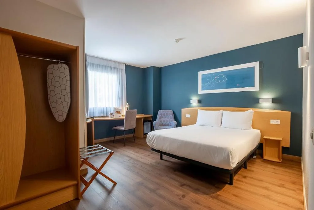 Doppelzimmer — Travelodge Alicante Puerto
