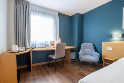 Travelodge Alicante Puerto — Foto 9