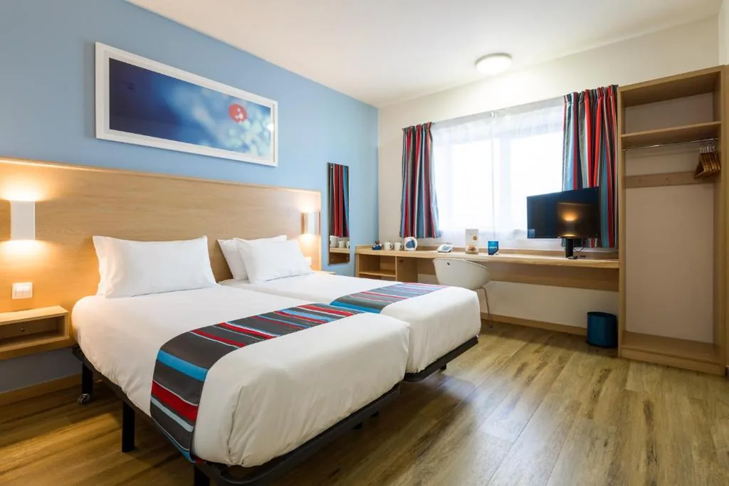 双床间 — Travelodge Barcelona Fira