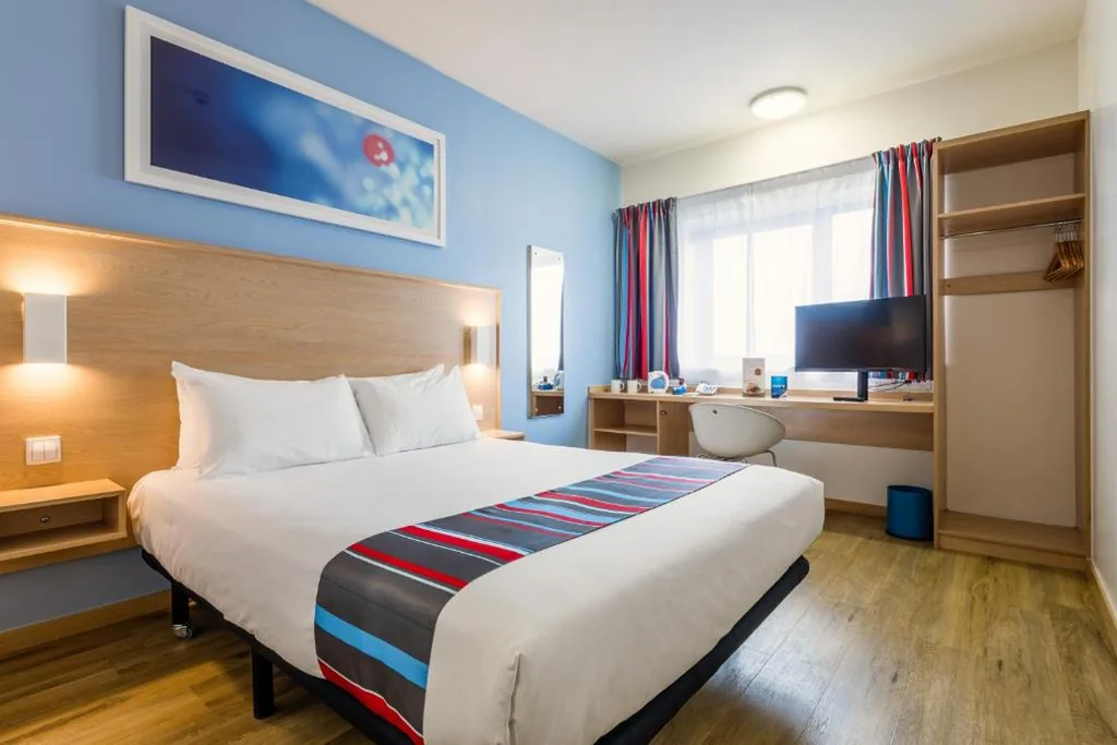 双人间 — Travelodge Barcelona Fira