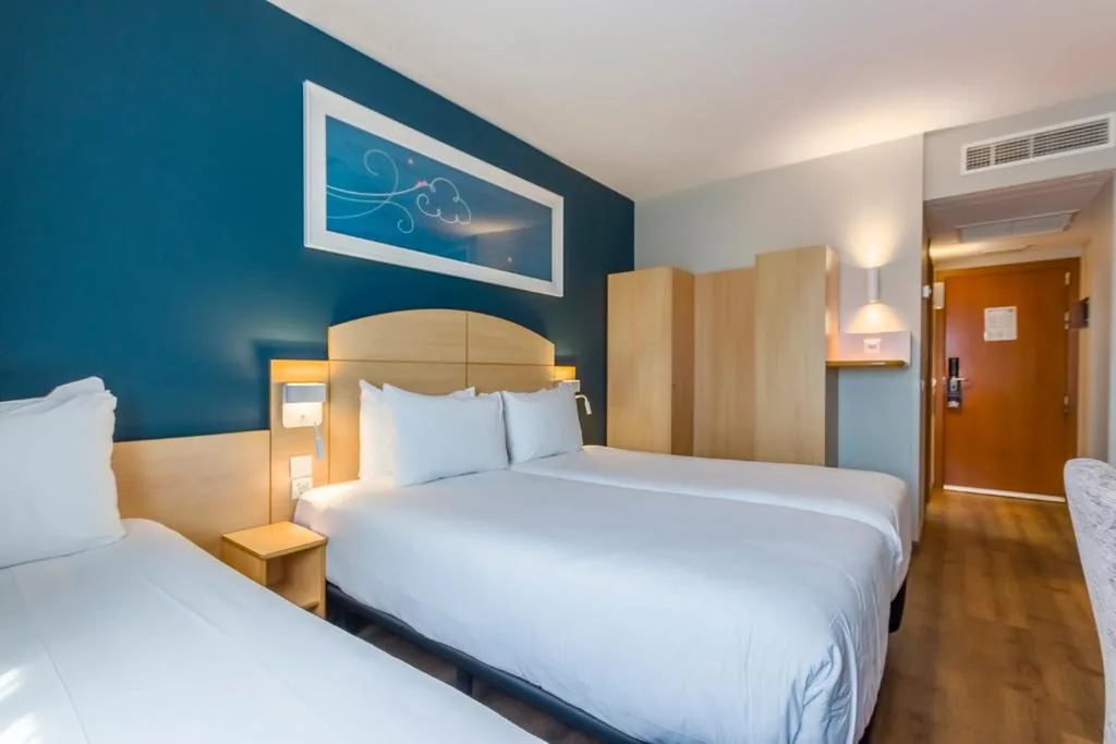 トリプルルーム — Travelodge Madrid Alcalá de Henares