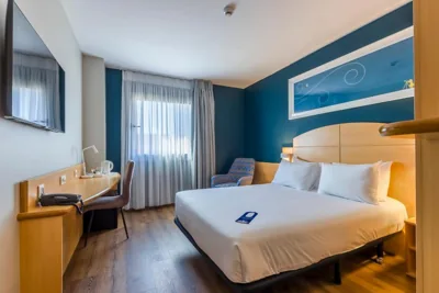 Travelodge Madrid Alcalá de Henares — 写真 2
