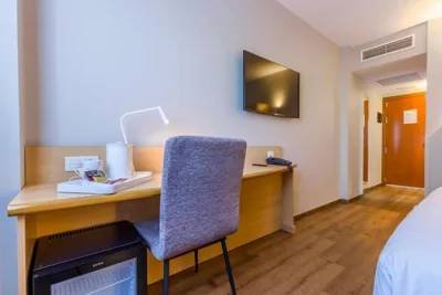 Travelodge Madrid Alcalá de Henares — 写真 6