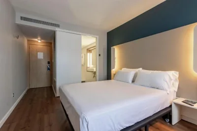 Travelodge Málaga Airport — foto 8