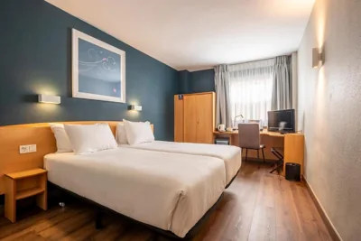 Travelodge Murcia — Foto 4