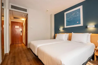 Travelodge Murcia — Foto 7