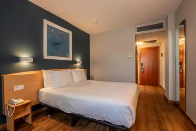 Travelodge Murcia — Foto 10