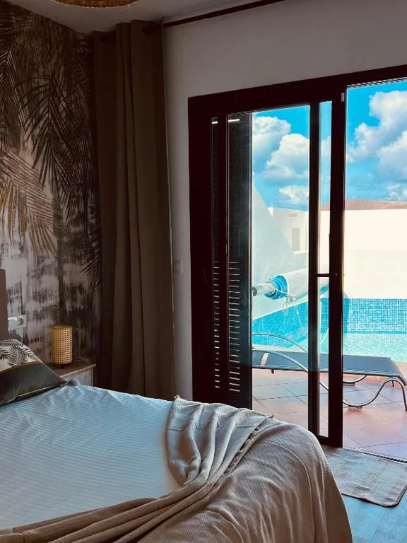 Trendy Villa Isabella, heated pool