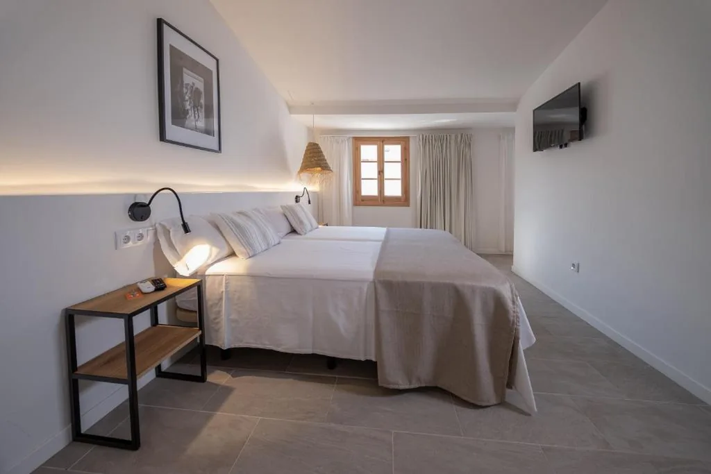 Standard-Vierbettzimmer — Tres Tocs