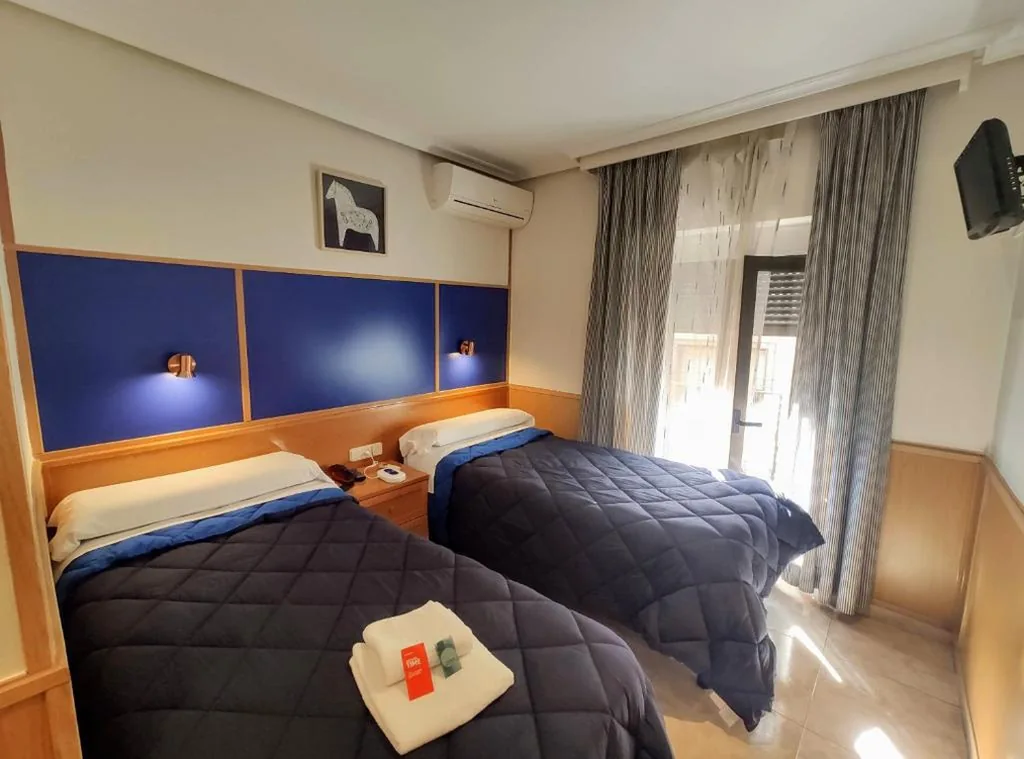 Habitación Individual — Trípolis Toledo