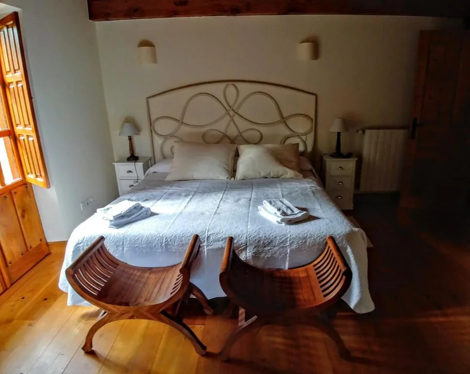 Familiensuite — Trisileja en Novales
