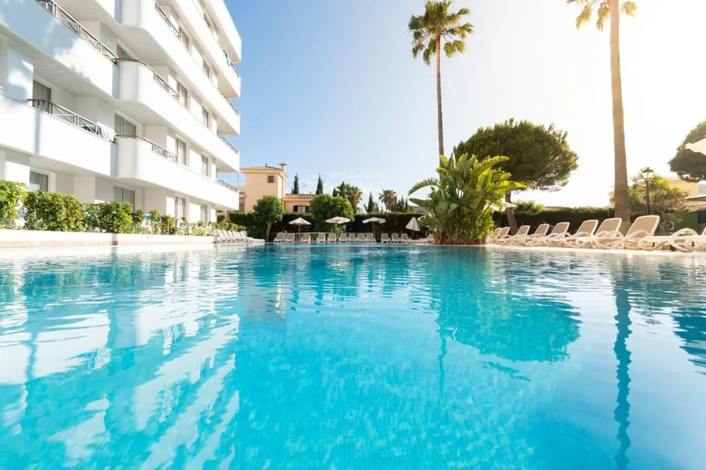 Tropicana Hotel