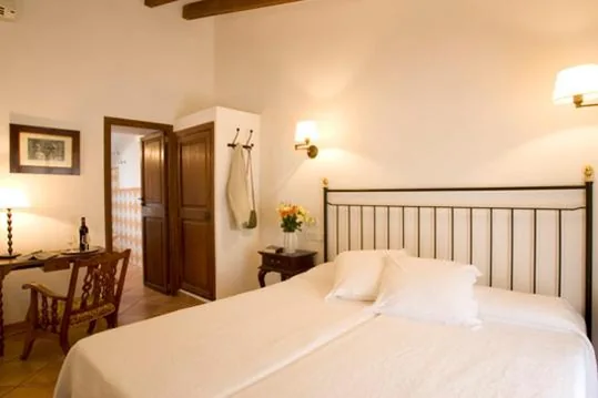 Habitación Doble Económica - 2 camas — Turismo de Interior S'Ardeviu