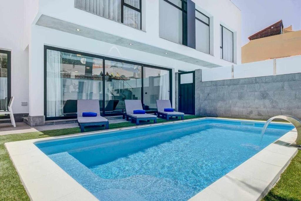 Two Dreams Luxury Villa