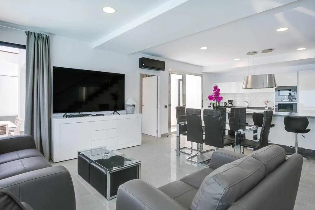 Villa Deluxe — Two Dreams Luxury Villa