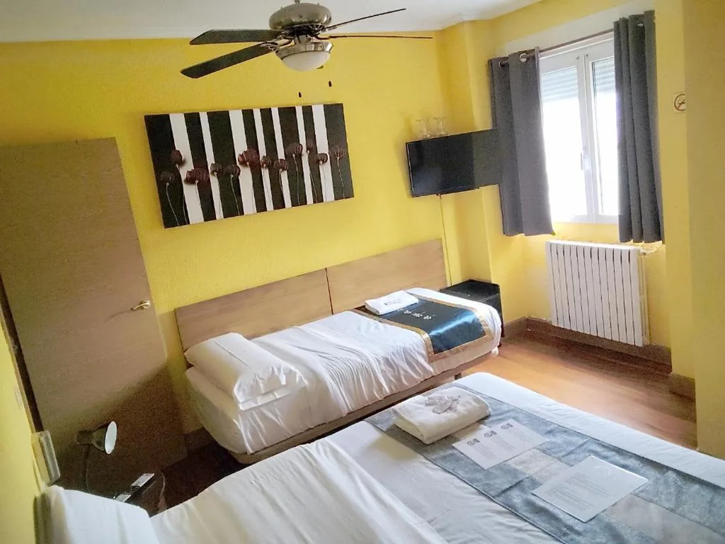 Familien-Doppelzimmer — Txoko Maitea Pentsioa