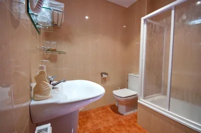 U-Hotel Darío Lugo — Foto 3