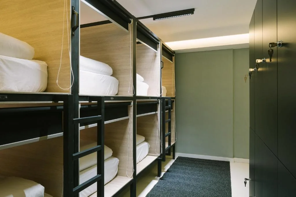 Letto a castello in dormitorio misto da 10 posti — U-nit Hostel Central Park