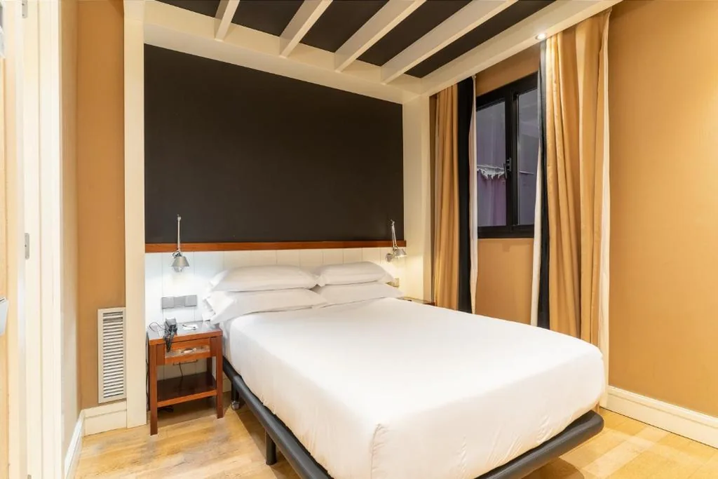 Habitación Individual interior sin vistas — U232 Hotel
