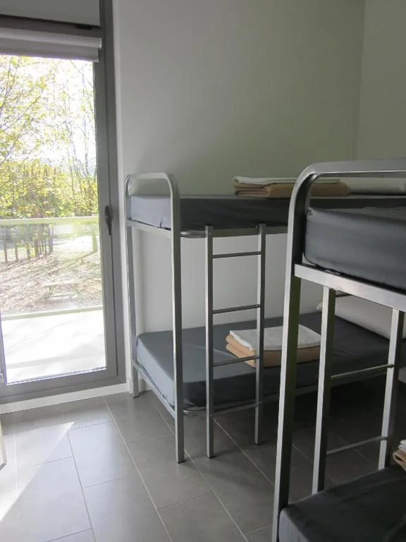 Bett im Vierbettzimmer — UBA Hostel