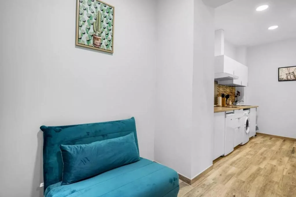 Appartamento con balcone — Umihouse apartamentos centro Alicante