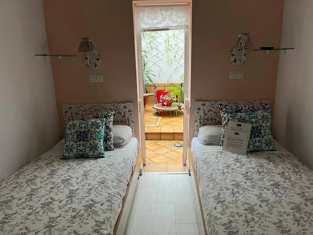 Habitación Doble - 2 camas — Un Patio al Sur