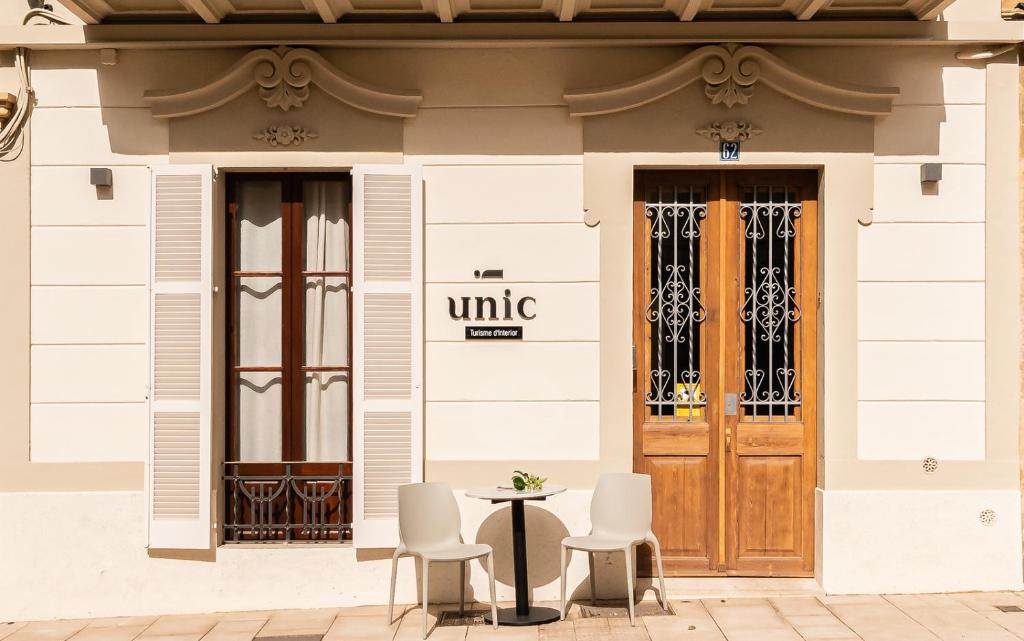 "unic, turisme d'interior"