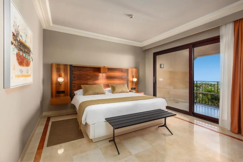 Unique Suite mit Aussicht — Unique Club at Lopesan Costa Meloneras Resort