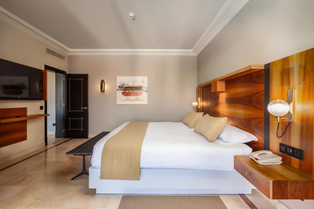 Unique Suite — Unique Club at Lopesan Costa Meloneras Resort