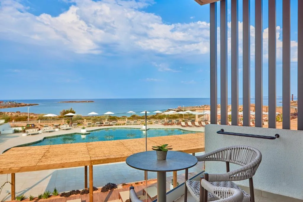 Suite con vistas al mar (2 adultos + 1 niño) — Universal Grand León & Spa