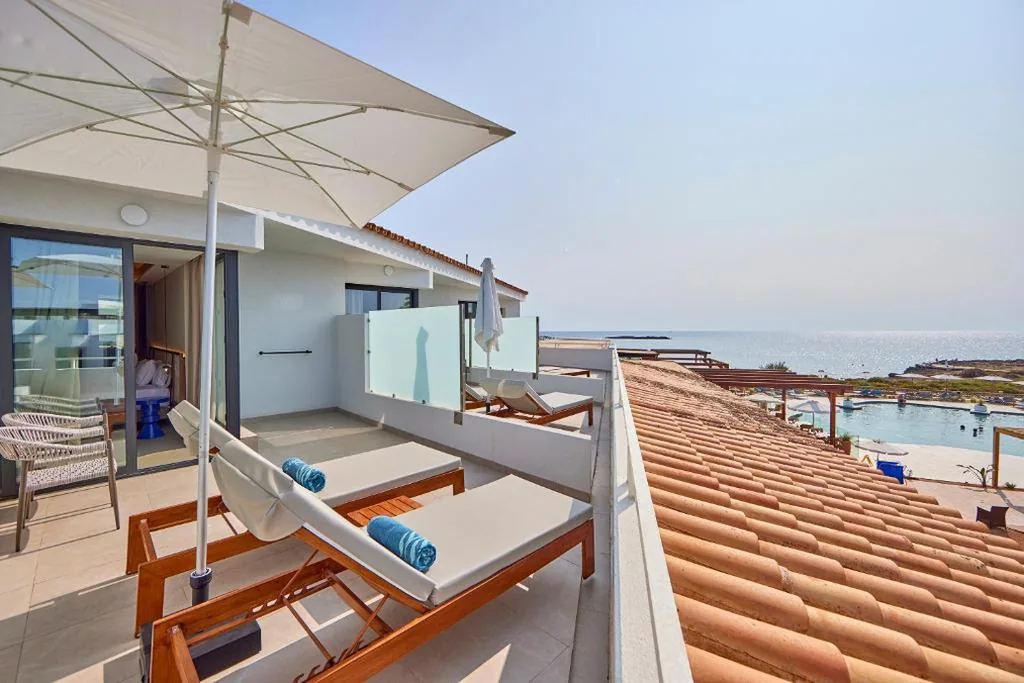 Suite Junior con vistas parciales al mar — Universal Grand León & Spa