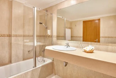 Universal Hotel Castell Royal — foto 3