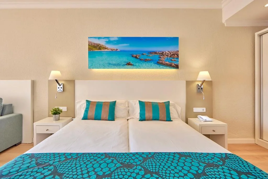 Familienzimmer (2 Erwachsene und 2 Kinder) — Universal Hotel Lido Park & Spa
