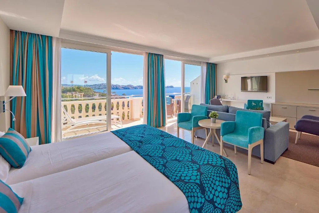 Junior Suite mit Meerblick — Universal Hotel Lido Park & Spa