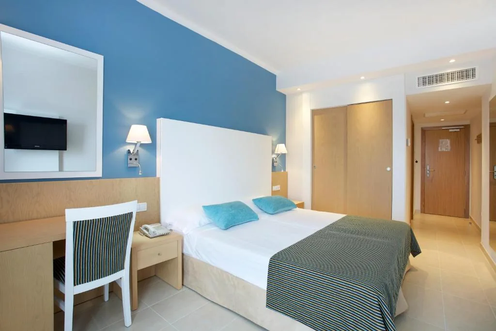 Habitación Doble - 2 camas — Universal Hotel Marqués