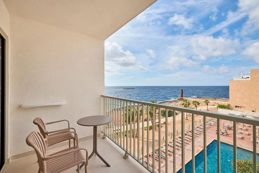 Camera doppia con vista mare (2 adulti + 1 bambino) — Universal Hotel Romantica