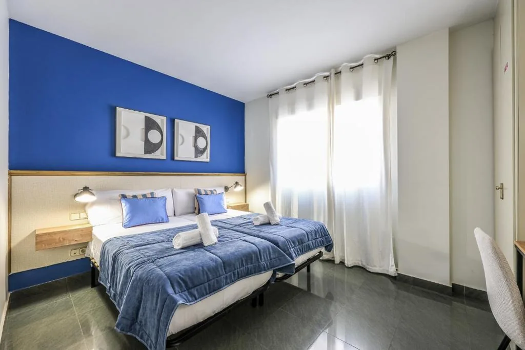 Tweepersoonskamer met 2 bedden — UP Hotel Velilla